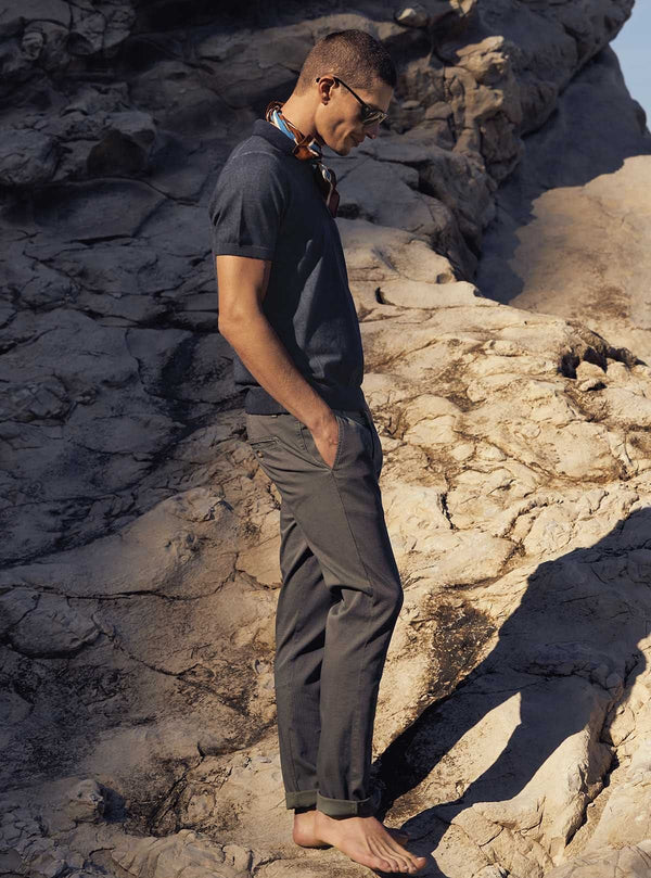 PANTALONI CON TESSUTO BICOLORATO