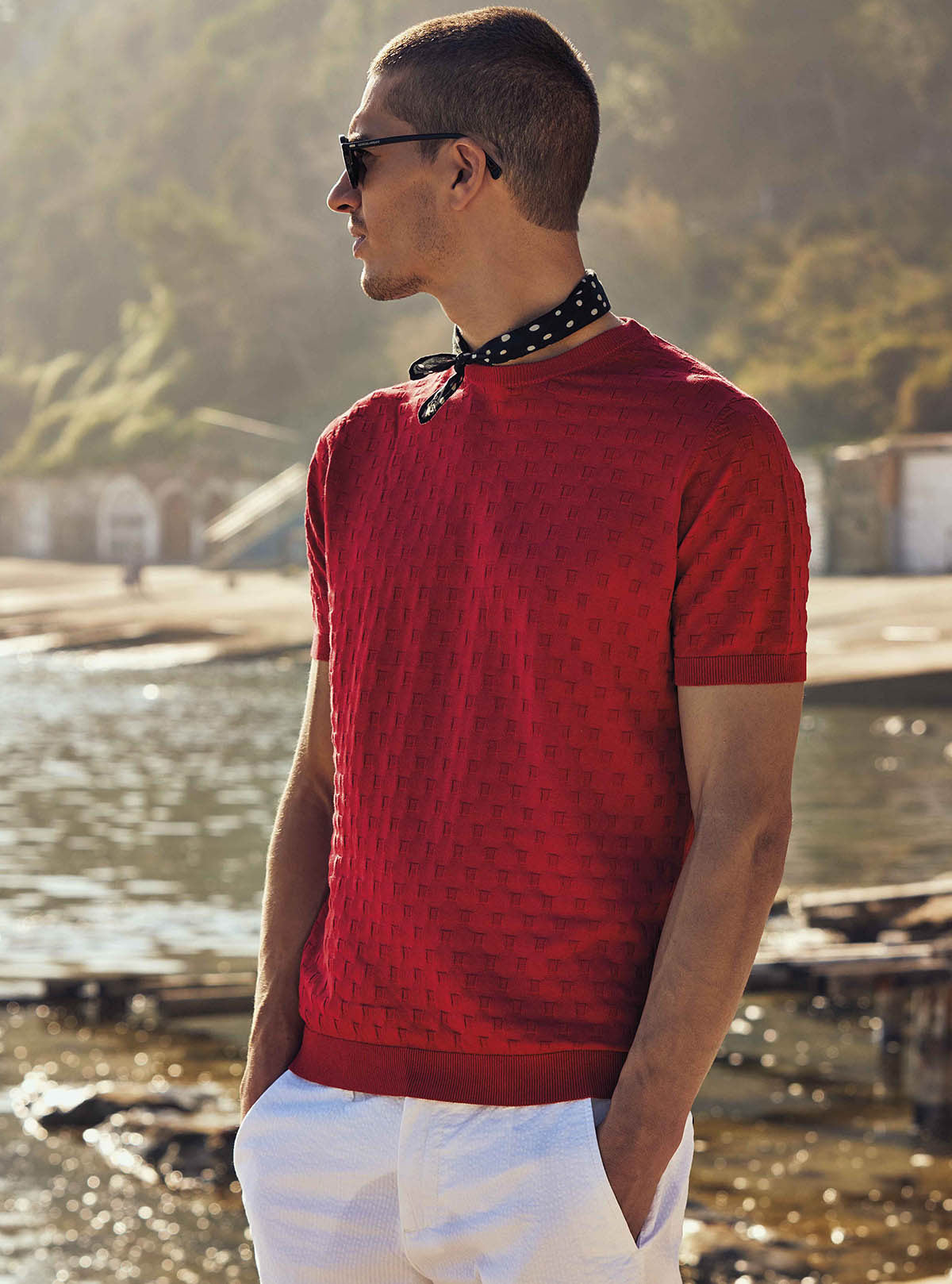 MAGLIA CORTA A COLLO ROTONDO CON MOTIVO A QUADRI