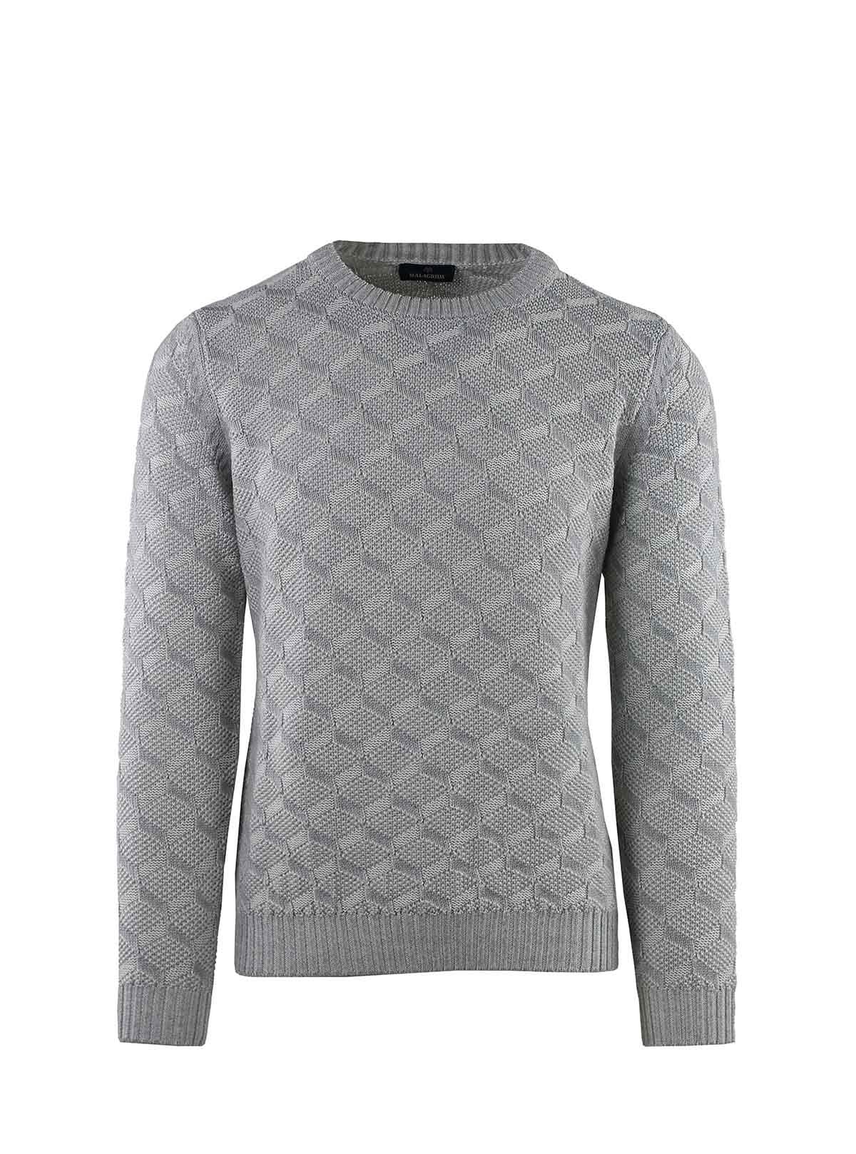 THREE-DIMENSIONAL DIAMOND NECKLACE