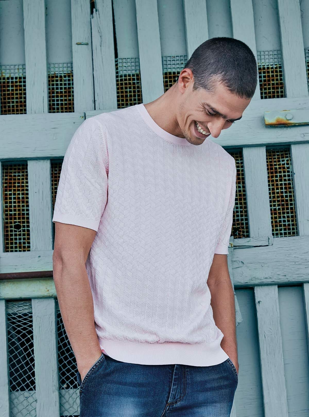 T-SHIRT À MANCHES COURTES AVEC TEXTURE DÉCALÉE