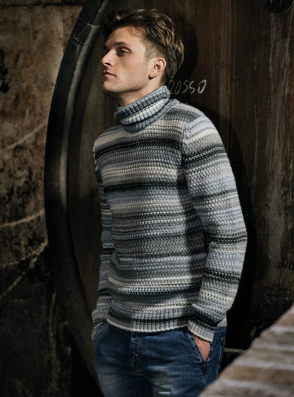 SWEATER WITH CORN WORK AND PRINTED YARN