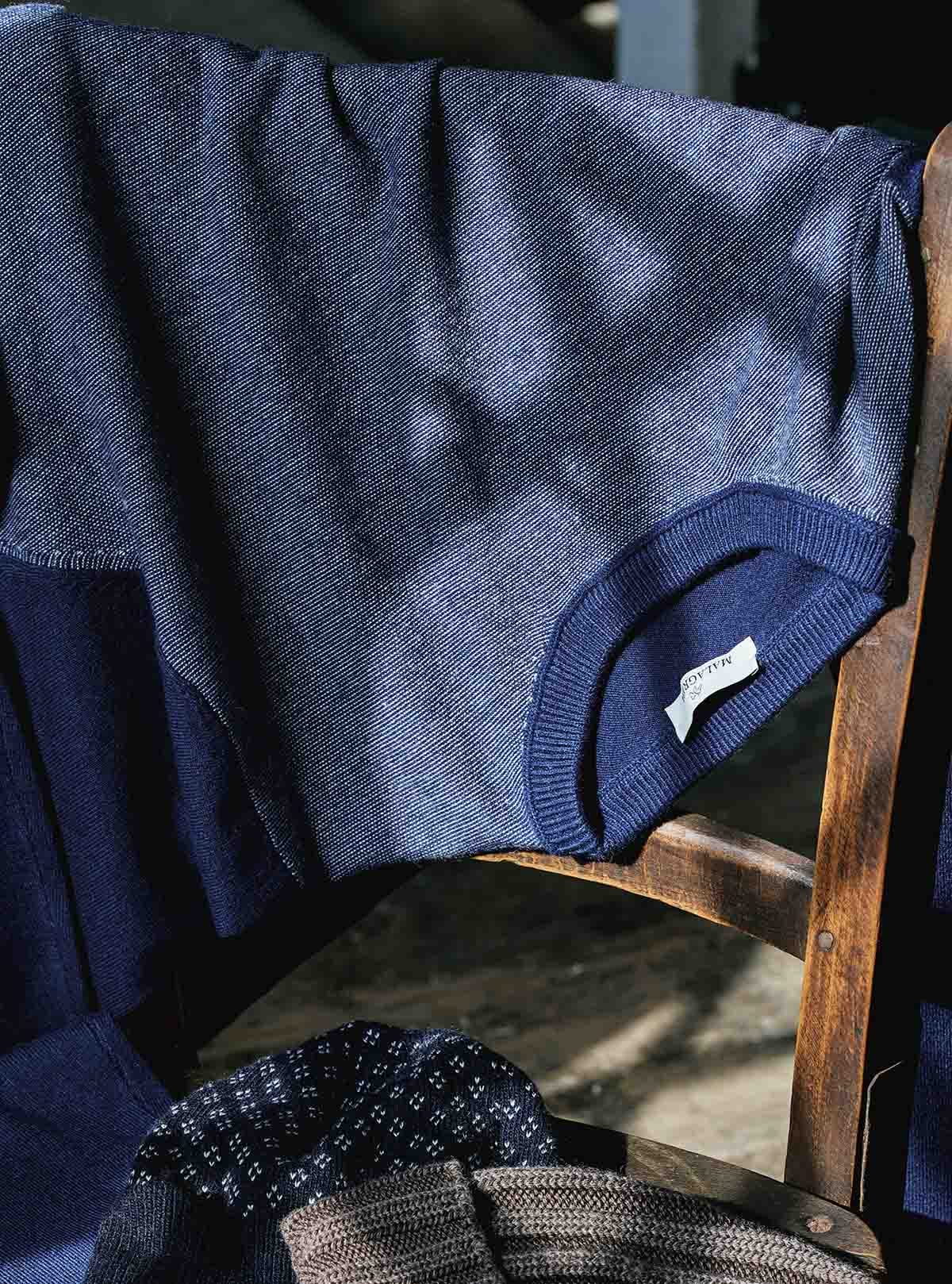 THIN STRIPED CREW NECK