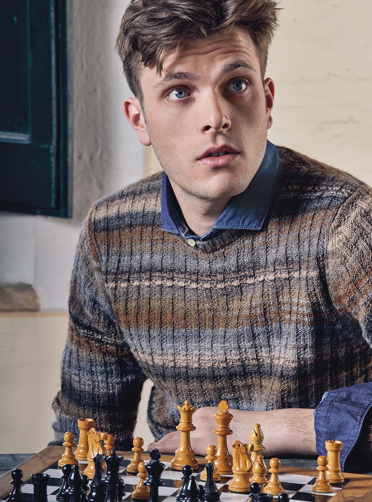 CROSS-STITCHED RIBBED CREW NECK WITH PRINTED YARN