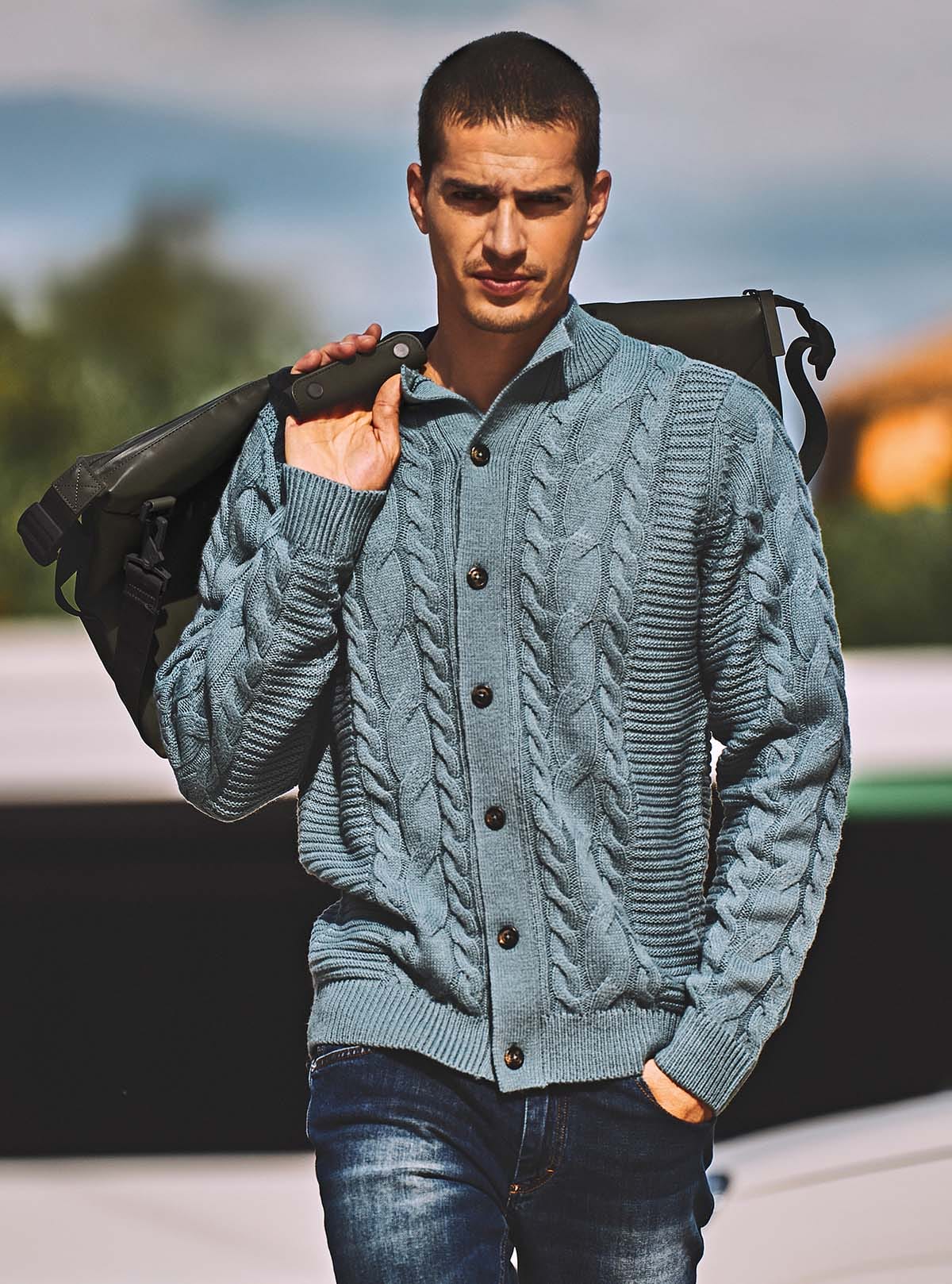 JACKET WITH BUTTONS AND BRAIDED WORK