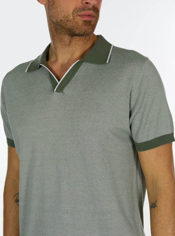 KORTE MOUW POLOSHIRT MET FIJNE STREPEN EN SKIPPER KRAAG