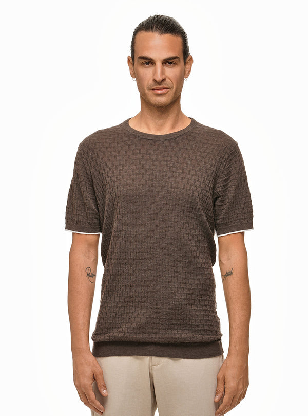 HALF-SLEEVE CREW NECK BRICKWORK DESIGN