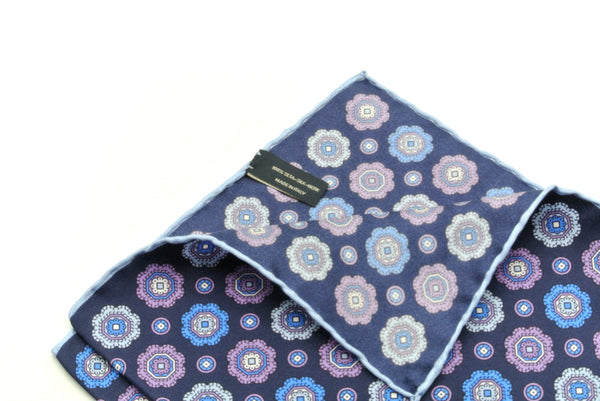 Pochette en soie pure lilas