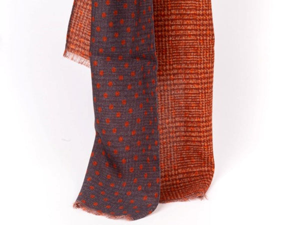 Reversible polka dot scarf in pure wool