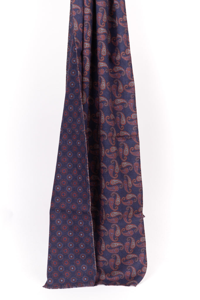 Paarse sjaal van 100% wol