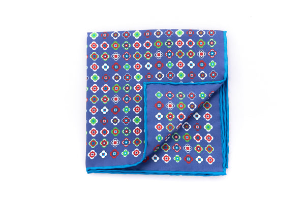 Pochette en soie pure bleu clair