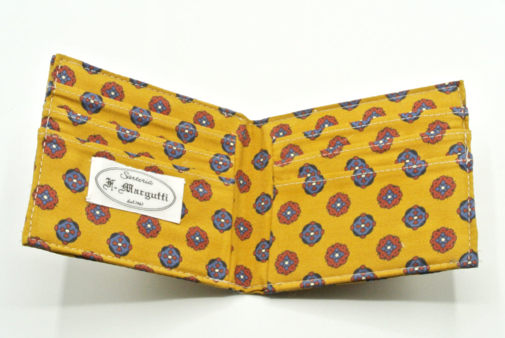 Mustard card holder in pure silk