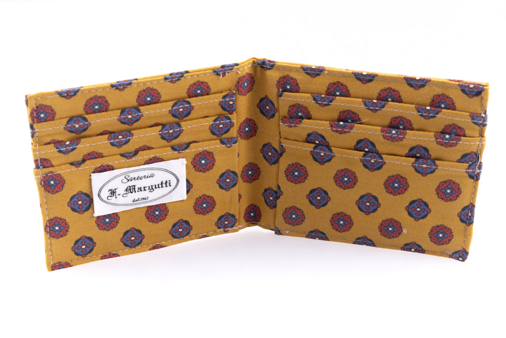 Mustard card holder in pure silk