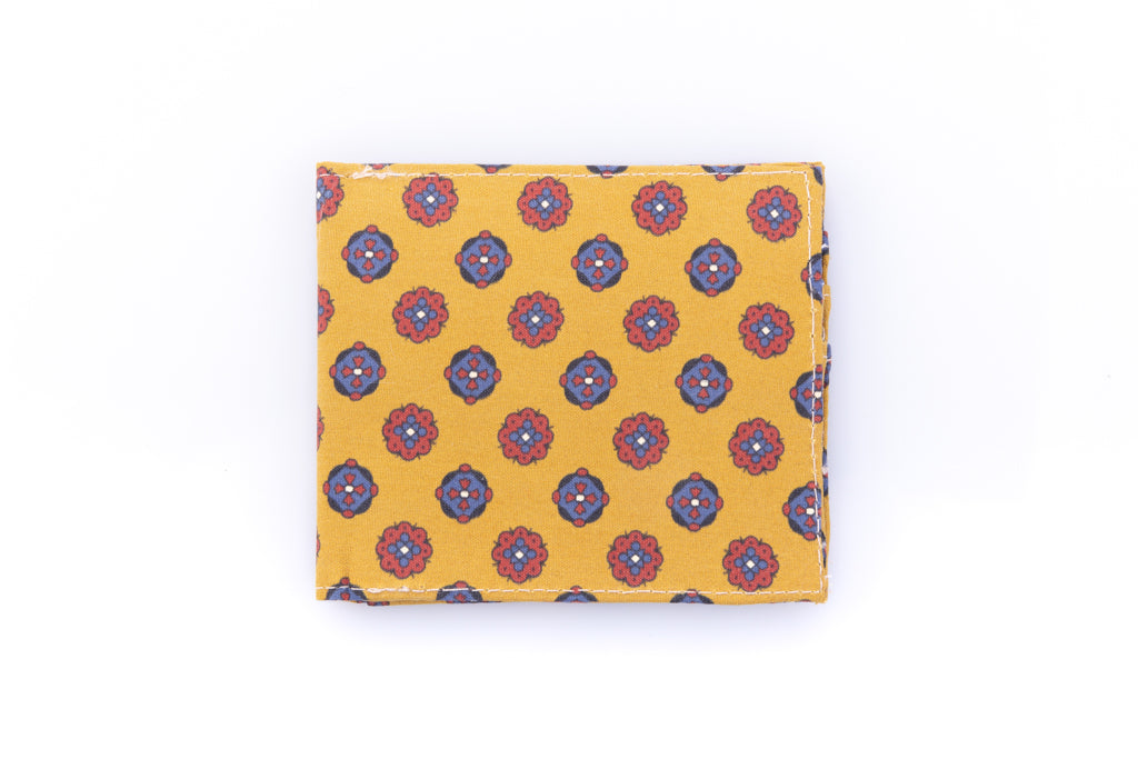 Mustard card holder in pure silk