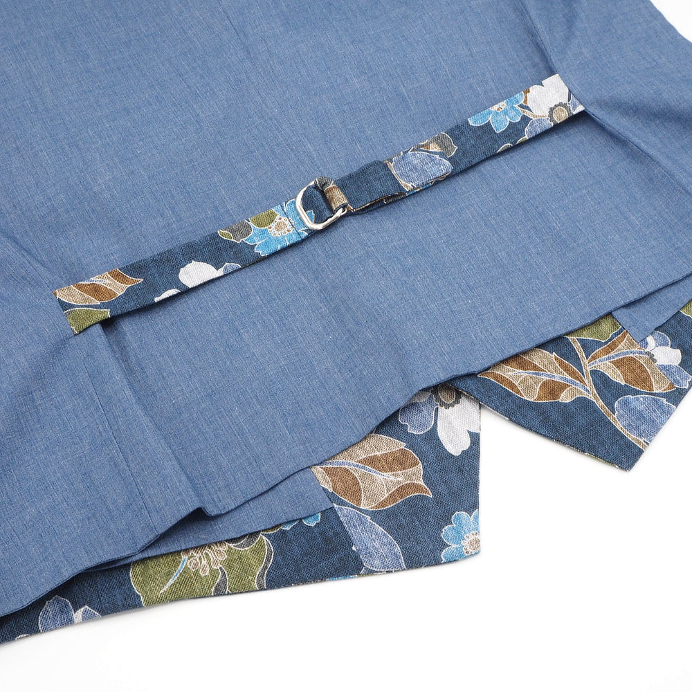 Chaleco floral de base azul