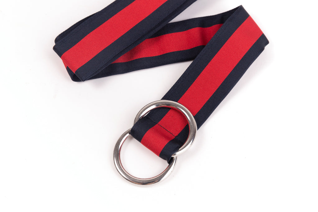 Ceinture en tissu bleue et rouge