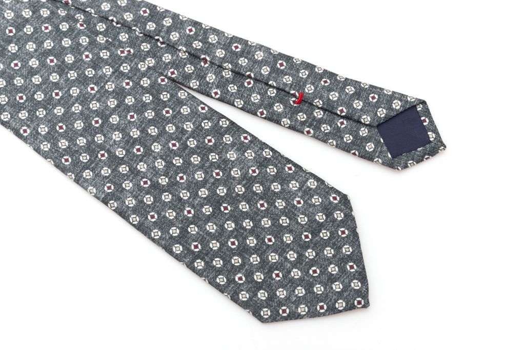 Gray tie with geometric pattern in pure silk