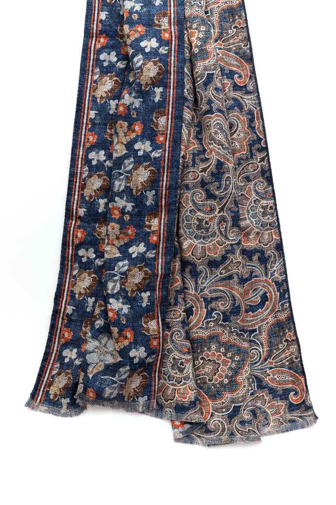 Reversible blue scarf with pure silk pattern