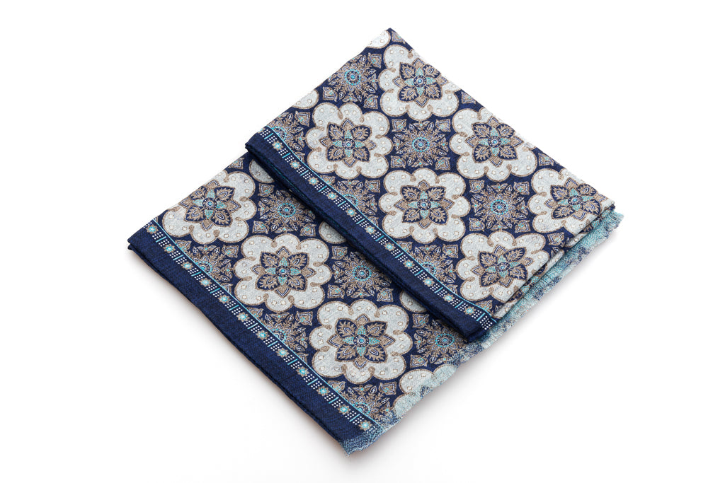 Reversible scarf with design pure silk