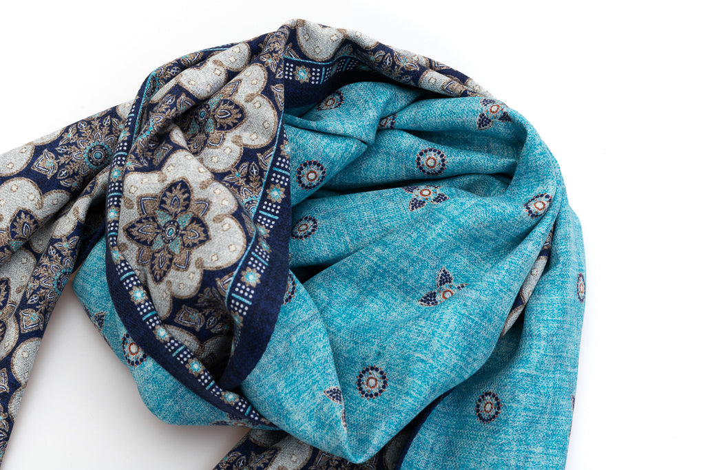 Reversible scarf with design pure silk