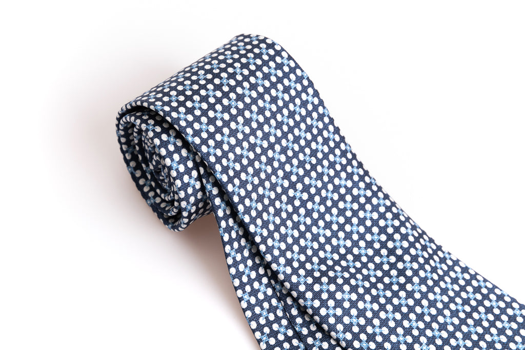 Blue tie with light blue and white pattern 100% silk