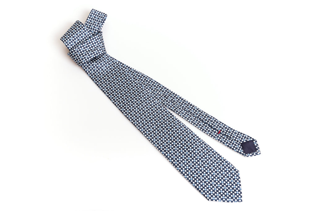 Blue tie with light blue and white pattern 100% silk
