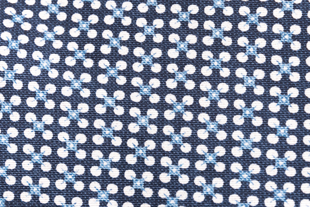 Blue tie with light blue and white pattern 100% silk