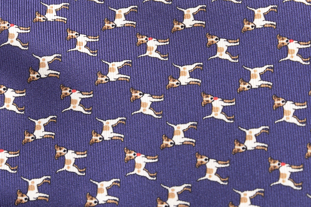 Blue tie with pure silk pattern