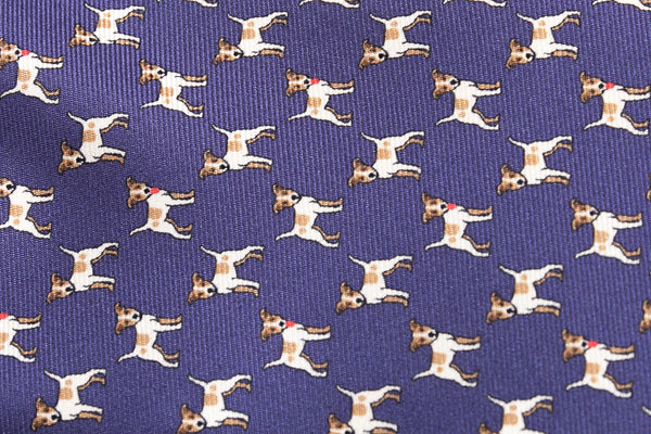 Blue tie with pure silk pattern