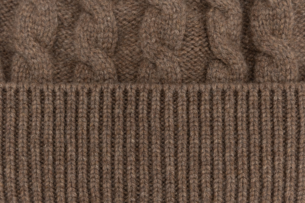Brown knitted cashmere hat