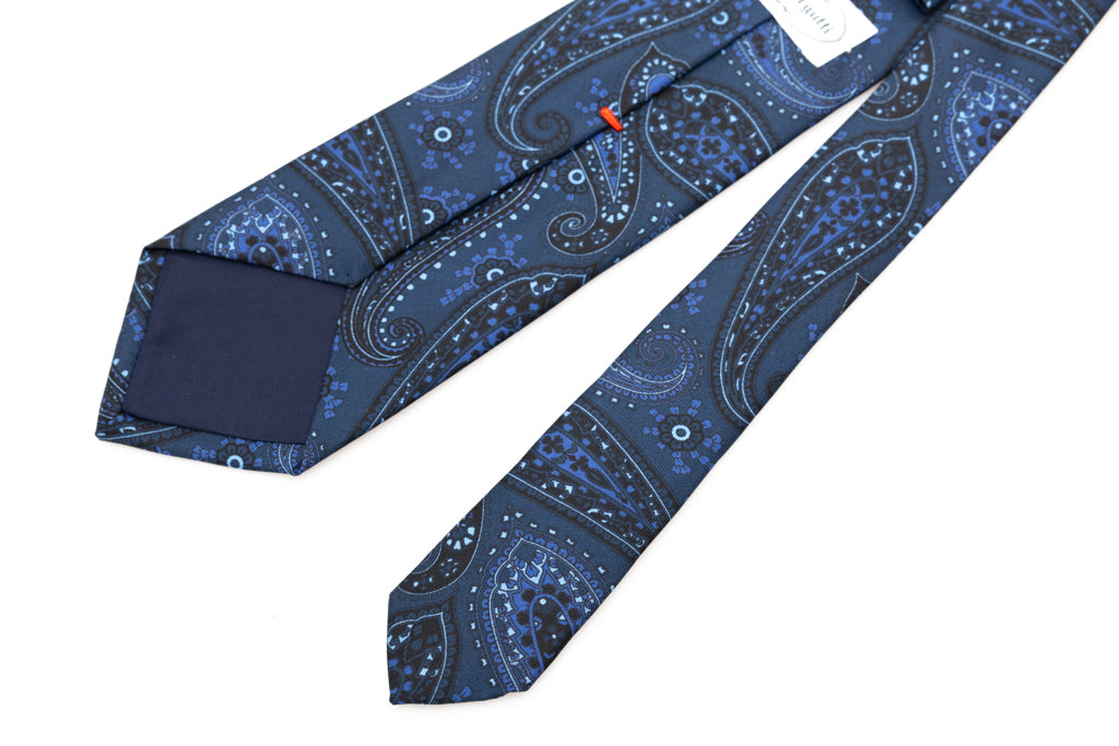 Temno modra kravata z svetlo modrim vzorcem iz čiste svile