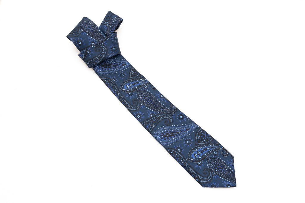 Temno modra kravata z svetlo modrim vzorcem iz čiste svile