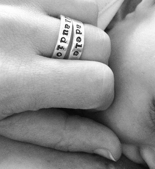 RING WITH CUSTOMIZABLE MESSAGE