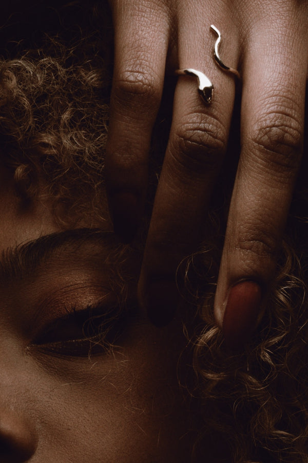 anello donna oro serpente con rubini