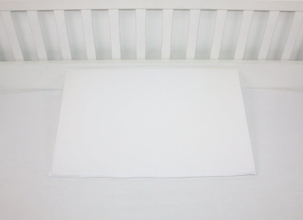 Baby wedge pillow - white