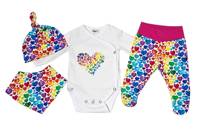 4-piece set for newborn - Colorful Hearts