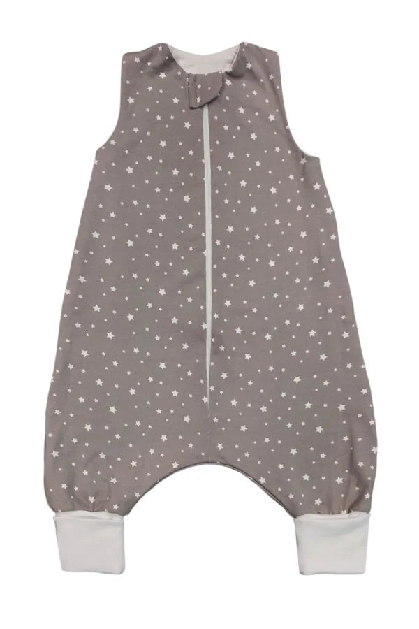 Cotton sleeping bag with legs and filling - White stars on grey background