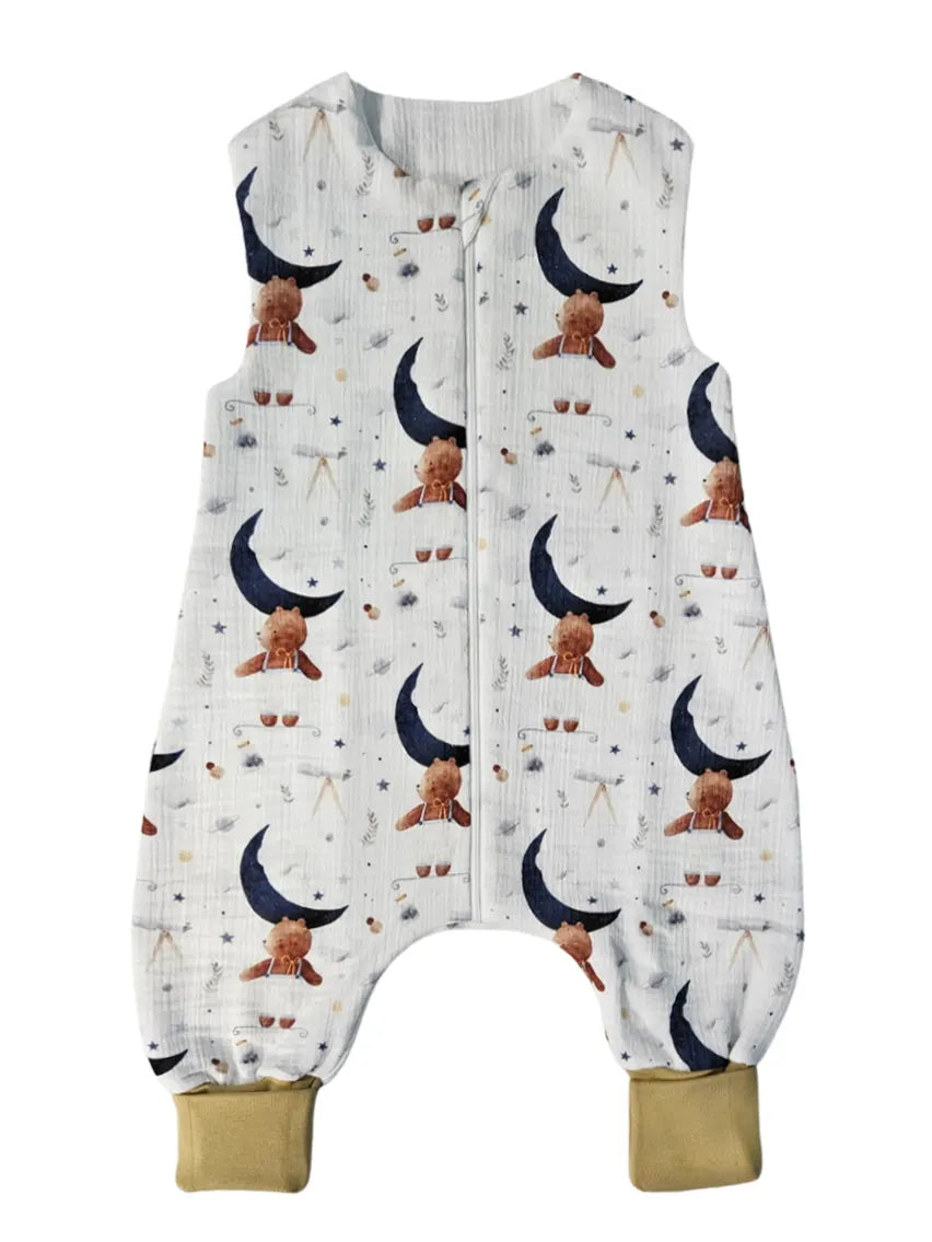 Muslin two-layer summer sleeping bag with legs – Bear reaching the moon