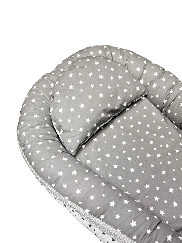 Baby Nest - Double-sided - White stars and little gray stars