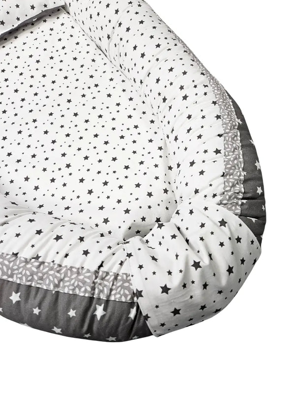 Baby Nest - Double-sided - White stars and little gray stars