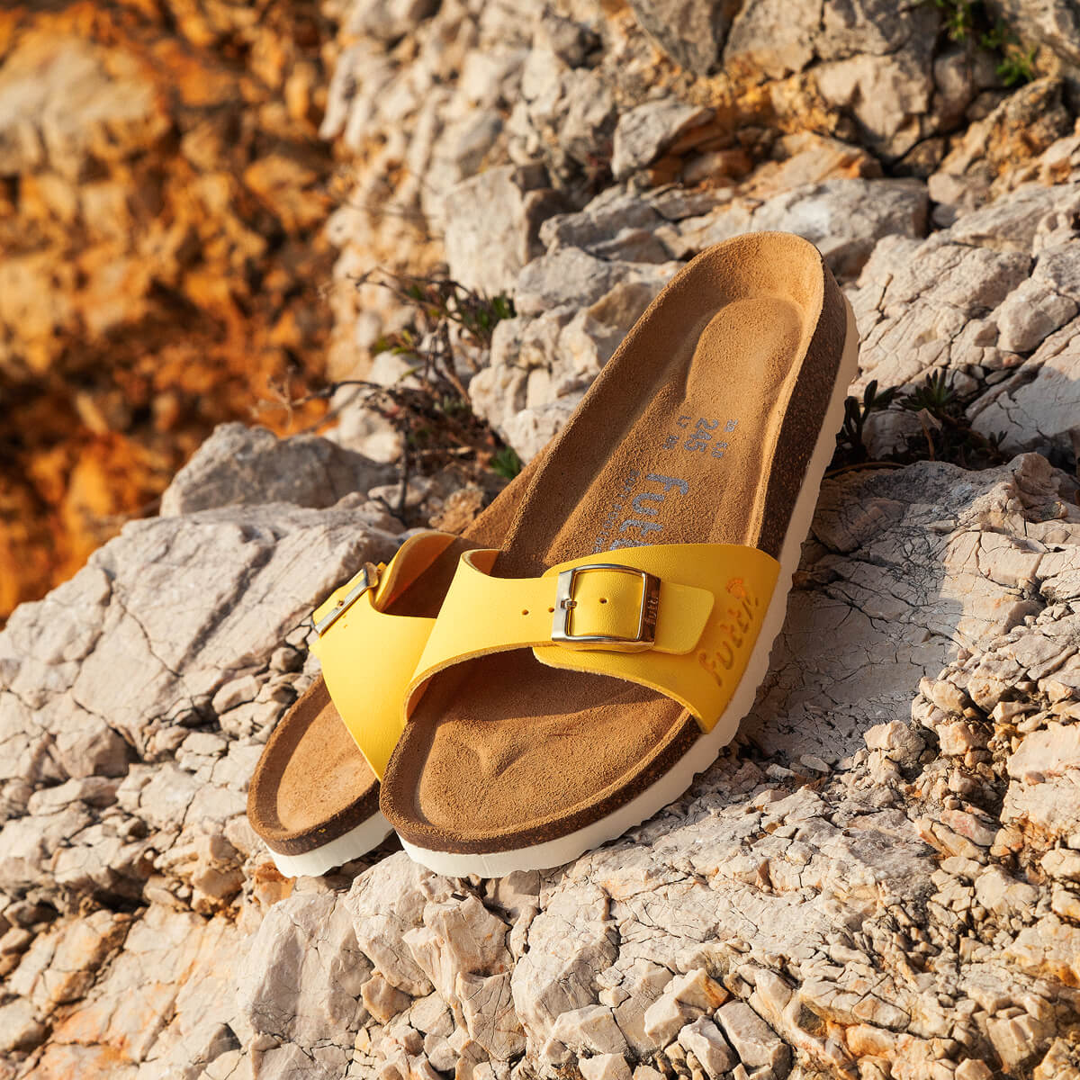 Mara Minty Yellow