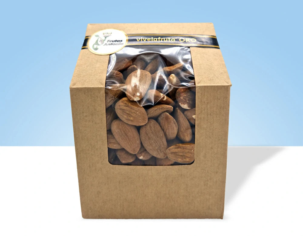 Raw almonds with skin, 250g