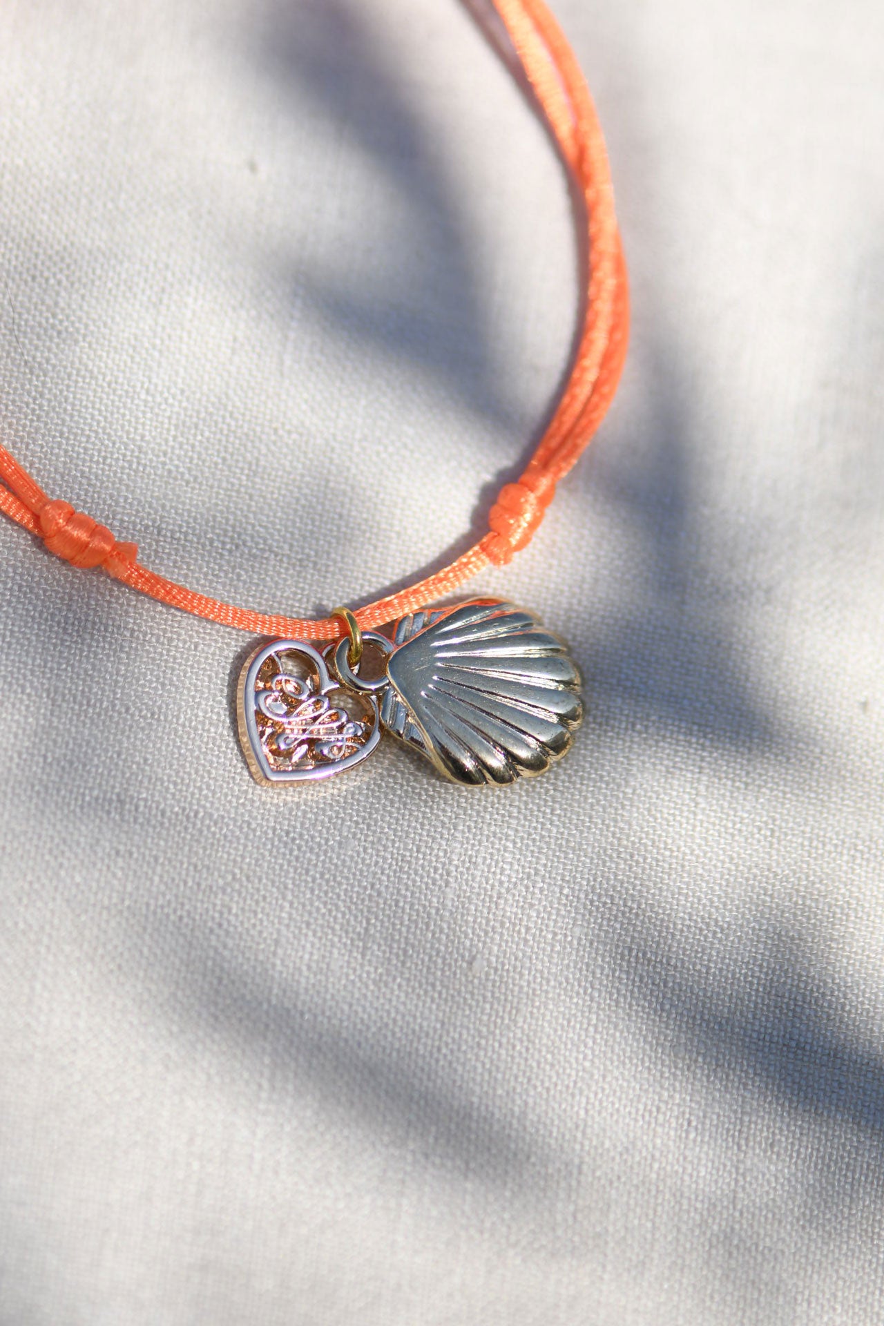 Narukvica od školjke kapice