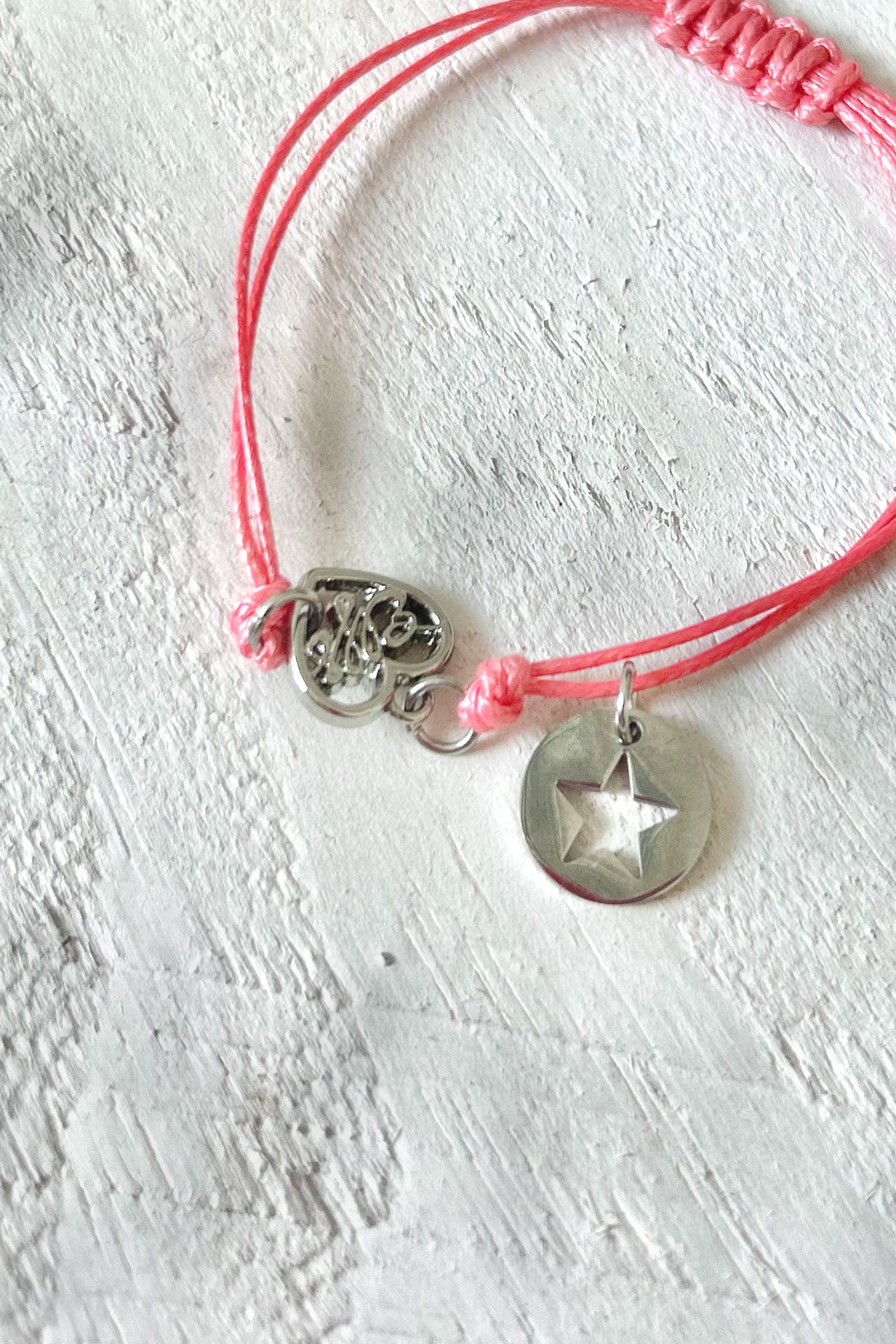 ENGRAVED STAR R Bracelet