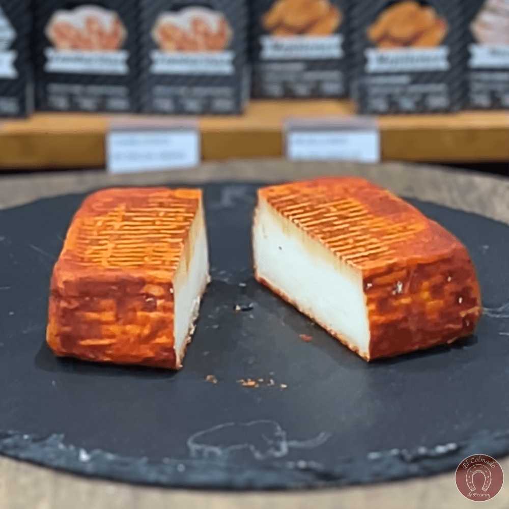 Queso cabra al pimentón dulce. Roca de Cabra, La Rioja.