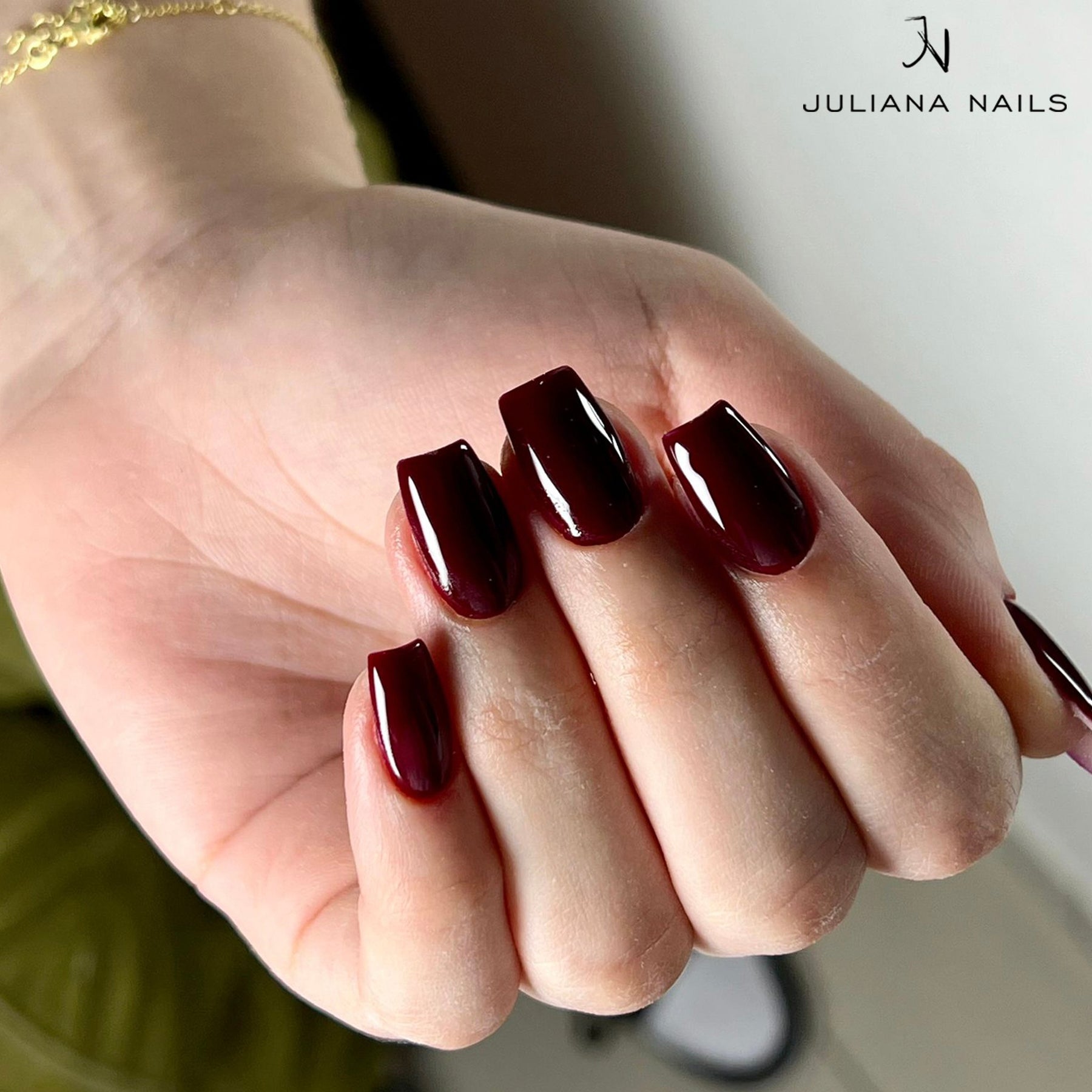 Gel Polish Charming Cherry 6ml