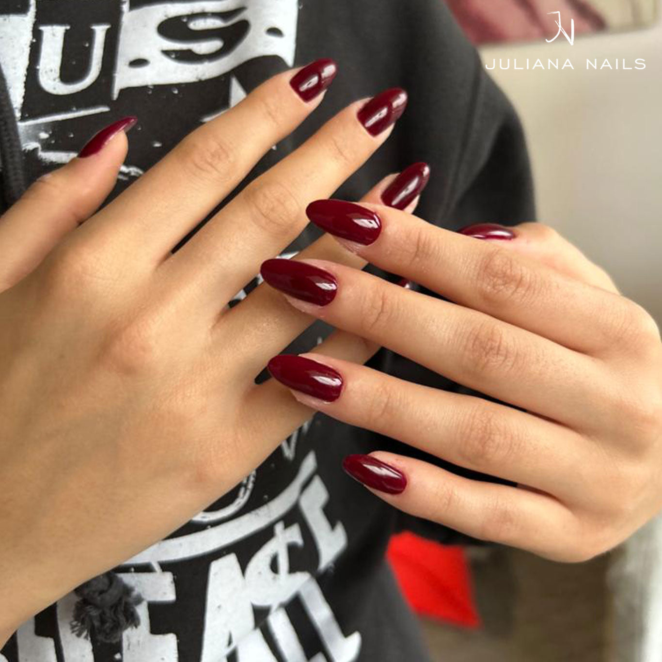 Gel Polish Charming Cherry 6ml