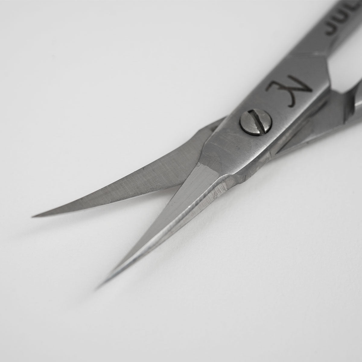 Škarice za kožicu - JN Smart - zakrivljene - izuzetno precizne