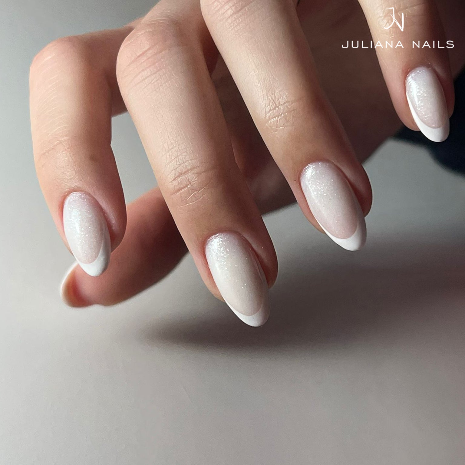 Gel Polish Effect Finish – Brilliant Glow