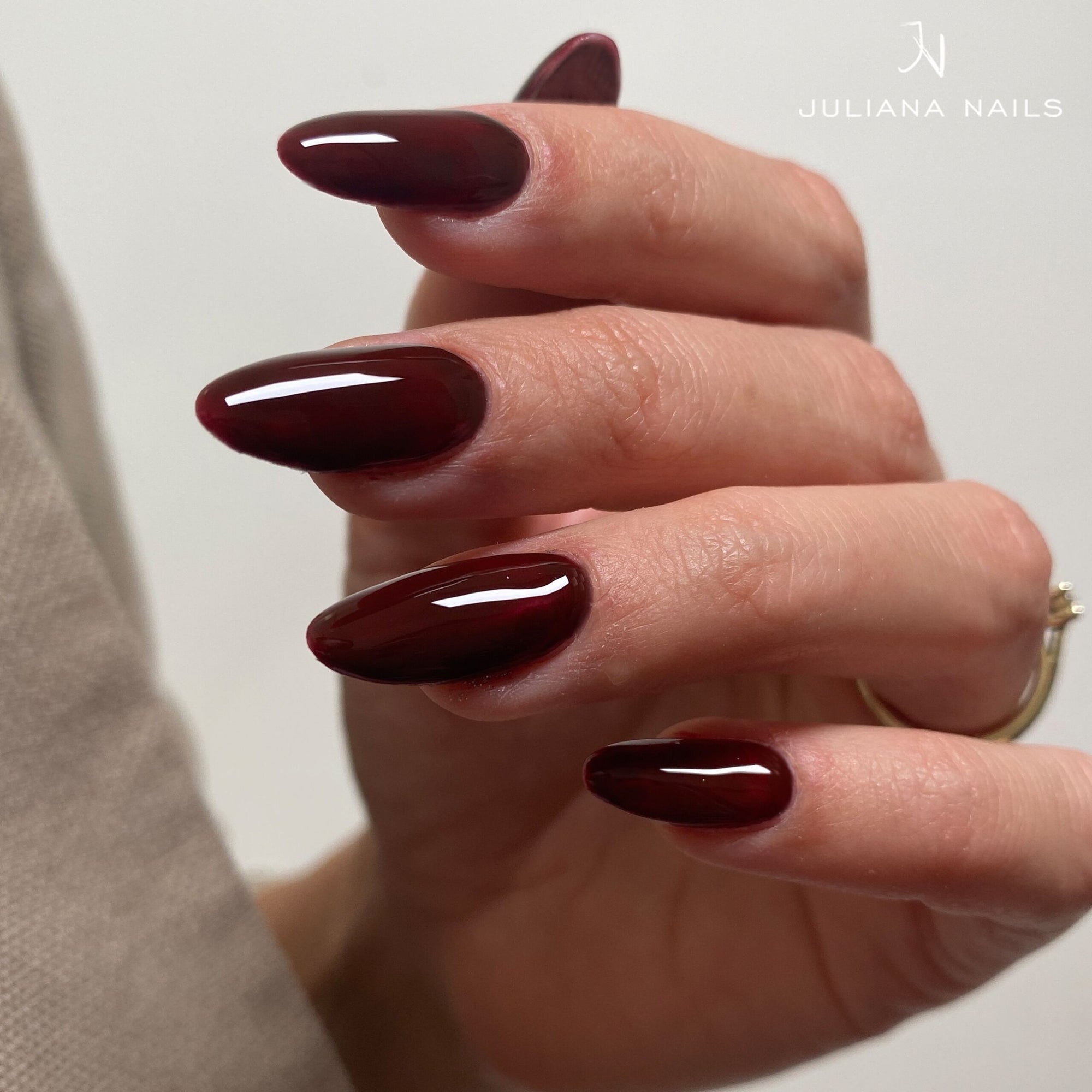Gel Polish Burgundy Velvet 6ml