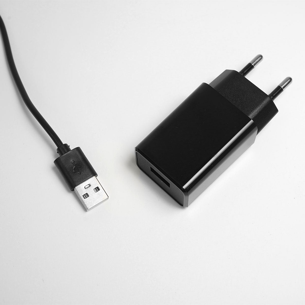 Zoom It! – LED Desk Lamp JN